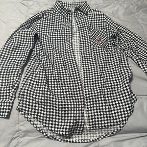 Classic Black and White Alabama Houndstooth Women's Button Down Shirt